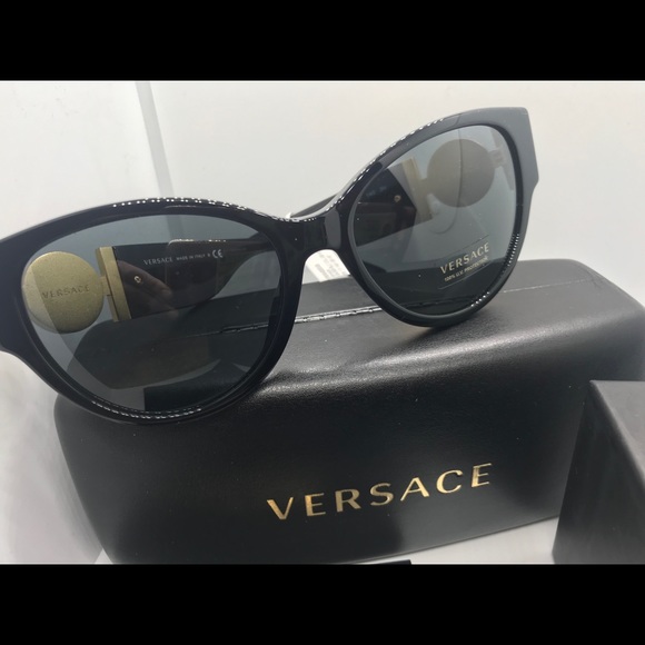 VERCACE SQUARED MEDUSA MEDALLION SUNGLASSES - Picture 3 of 12